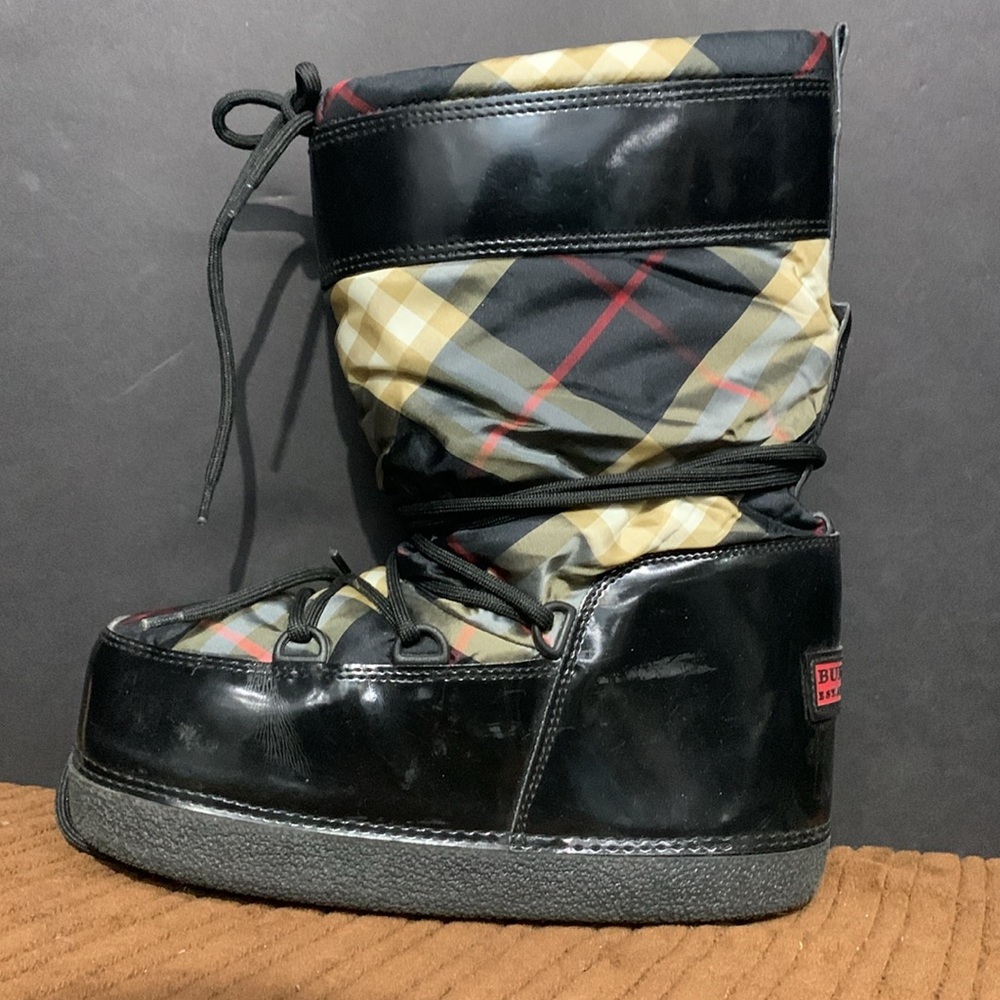 Burberry Moon Snow weather Boots Size 7.5us (35/37) - Picture 4 of 8